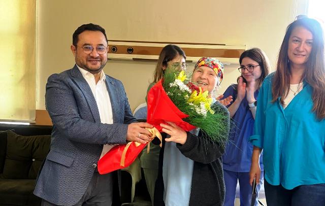 AKYAZI’DA HEMŞİRELER GÜNÜ KUTLANDI